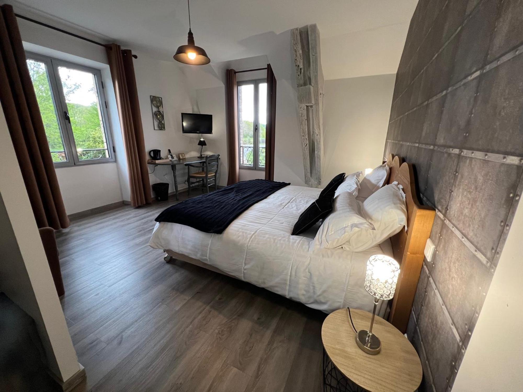 Logis Hotel Auberge De Cartassac Cressensac-Sarrazac Zewnętrze zdjęcie
